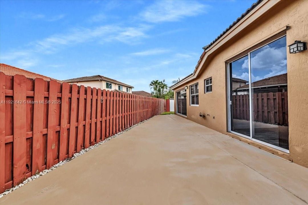 For Sale: $680,000 (4 beds, 2 baths, 1837 Square Feet)