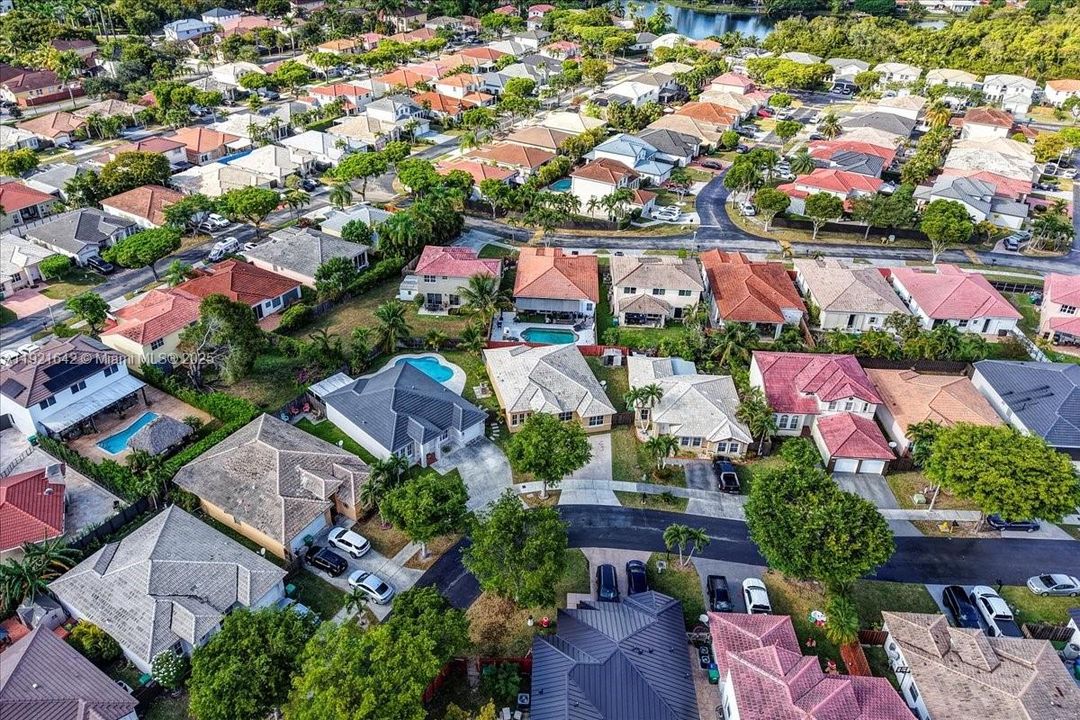 For Sale: $680,000 (4 beds, 2 baths, 1837 Square Feet)