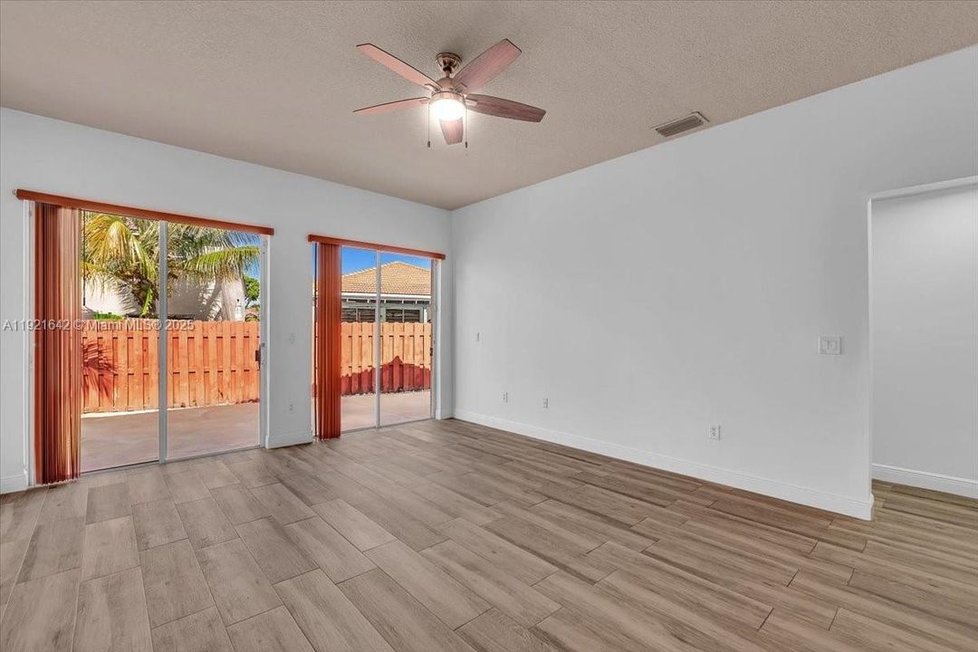 For Sale: $680,000 (4 beds, 2 baths, 1837 Square Feet)