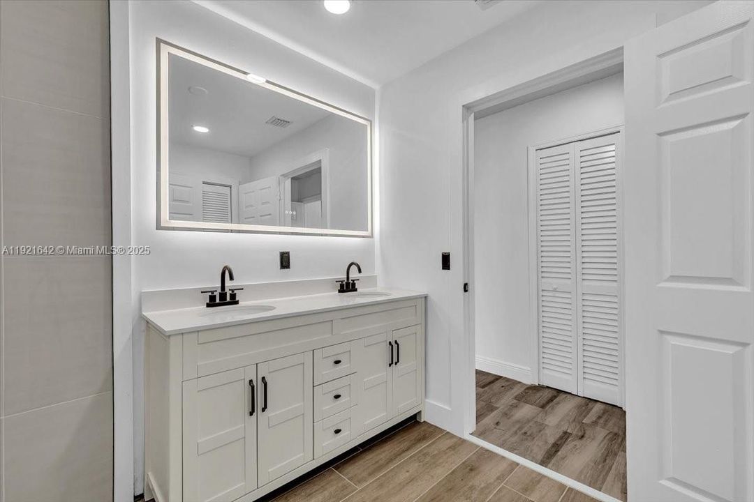 For Sale: $680,000 (4 beds, 2 baths, 1837 Square Feet)