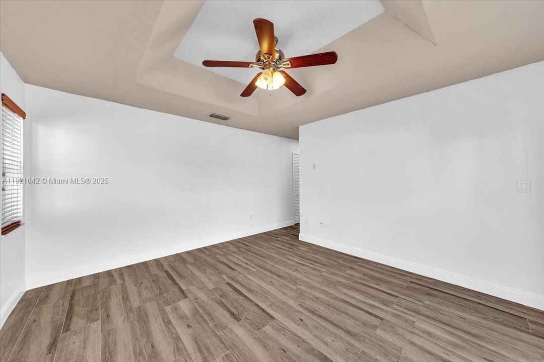 For Sale: $680,000 (4 beds, 2 baths, 1837 Square Feet)