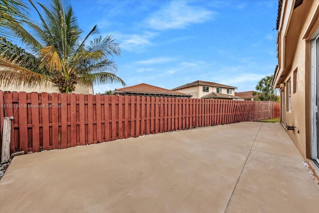 For Sale: $680,000 (4 beds, 2 baths, 1837 Square Feet)