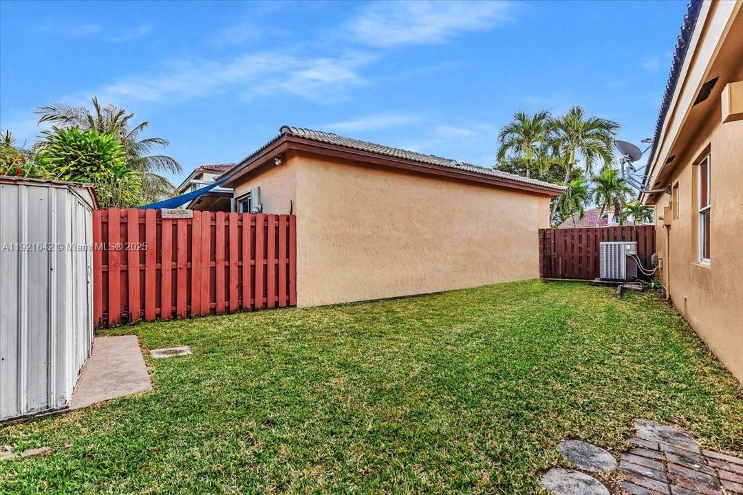 For Sale: $680,000 (4 beds, 2 baths, 1837 Square Feet)