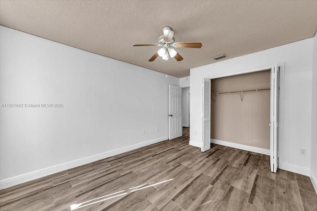 For Sale: $680,000 (4 beds, 2 baths, 1837 Square Feet)