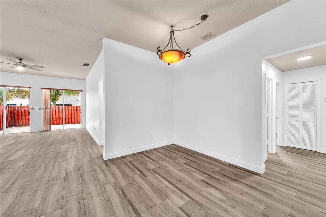 For Sale: $680,000 (4 beds, 2 baths, 1837 Square Feet)