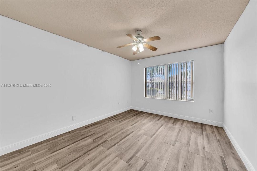 For Sale: $680,000 (4 beds, 2 baths, 1837 Square Feet)