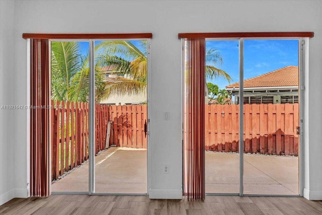 For Sale: $680,000 (4 beds, 2 baths, 1837 Square Feet)