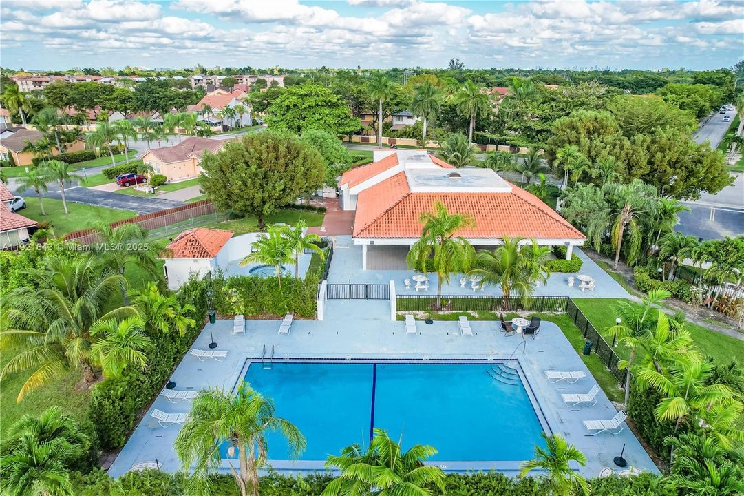 En Venta: $499,000 (3 camas, 2 baños, 1523 Pies cuadrados)