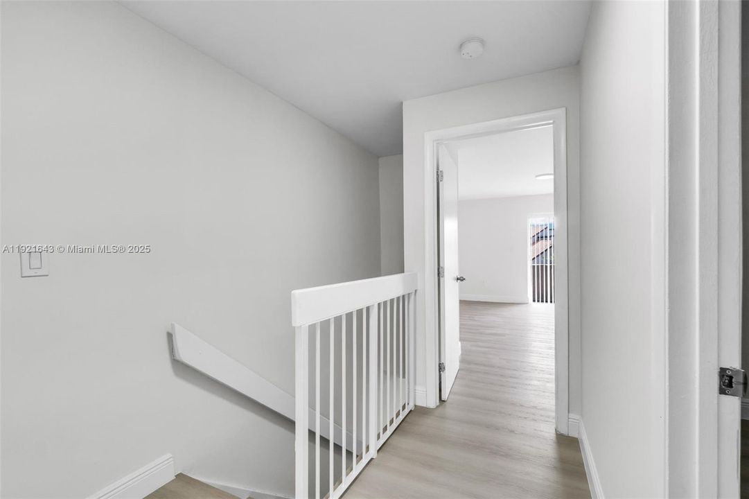 En Venta: $499,000 (3 camas, 2 baños, 1523 Pies cuadrados)