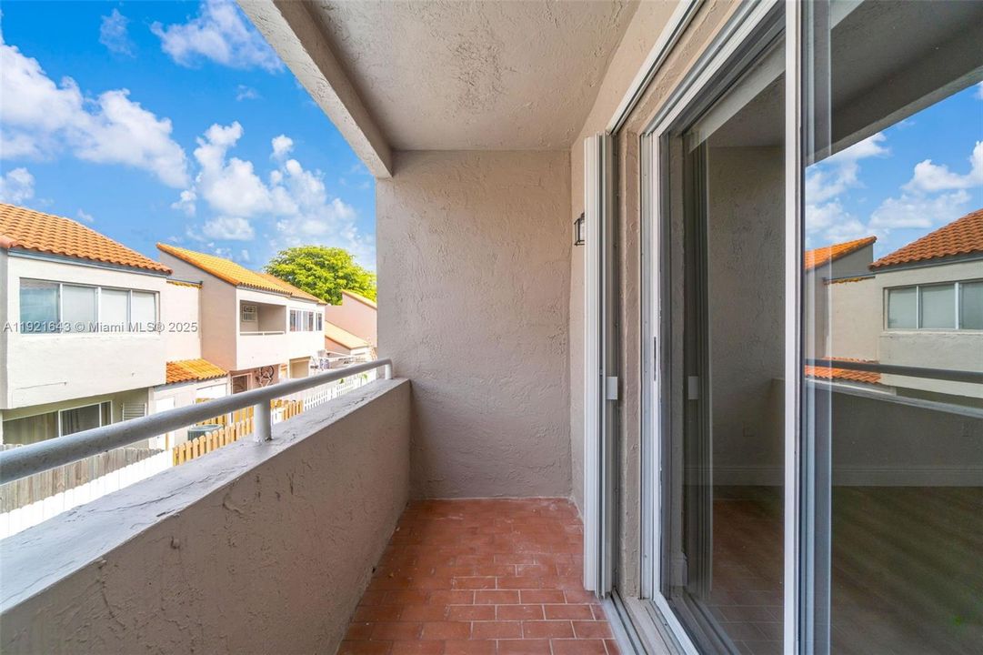 En Venta: $499,000 (3 camas, 2 baños, 1523 Pies cuadrados)