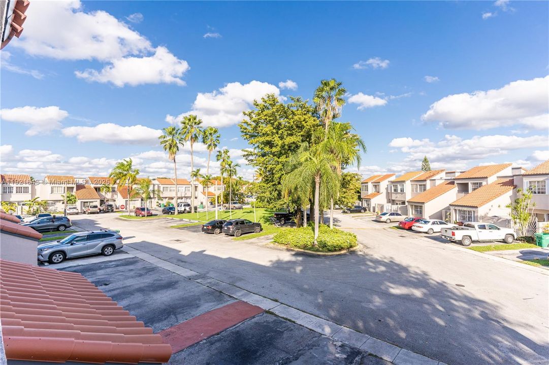 En Venta: $499,000 (3 camas, 2 baños, 1523 Pies cuadrados)