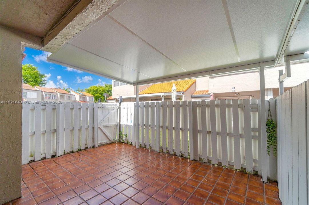 En Venta: $499,000 (3 camas, 2 baños, 1523 Pies cuadrados)