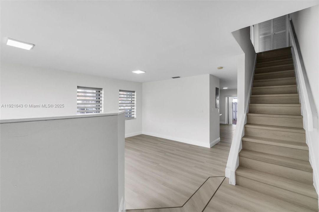 En Venta: $499,000 (3 camas, 2 baños, 1523 Pies cuadrados)