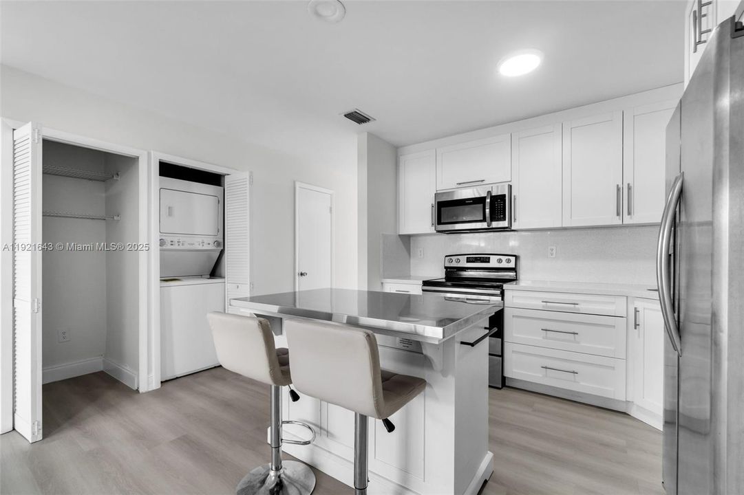 En Venta: $499,000 (3 camas, 2 baños, 1523 Pies cuadrados)