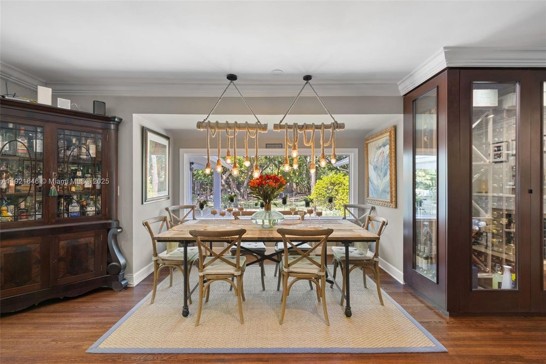 For Sale: $2,975,000 (5 beds, 4 baths, 3549 Square Feet)