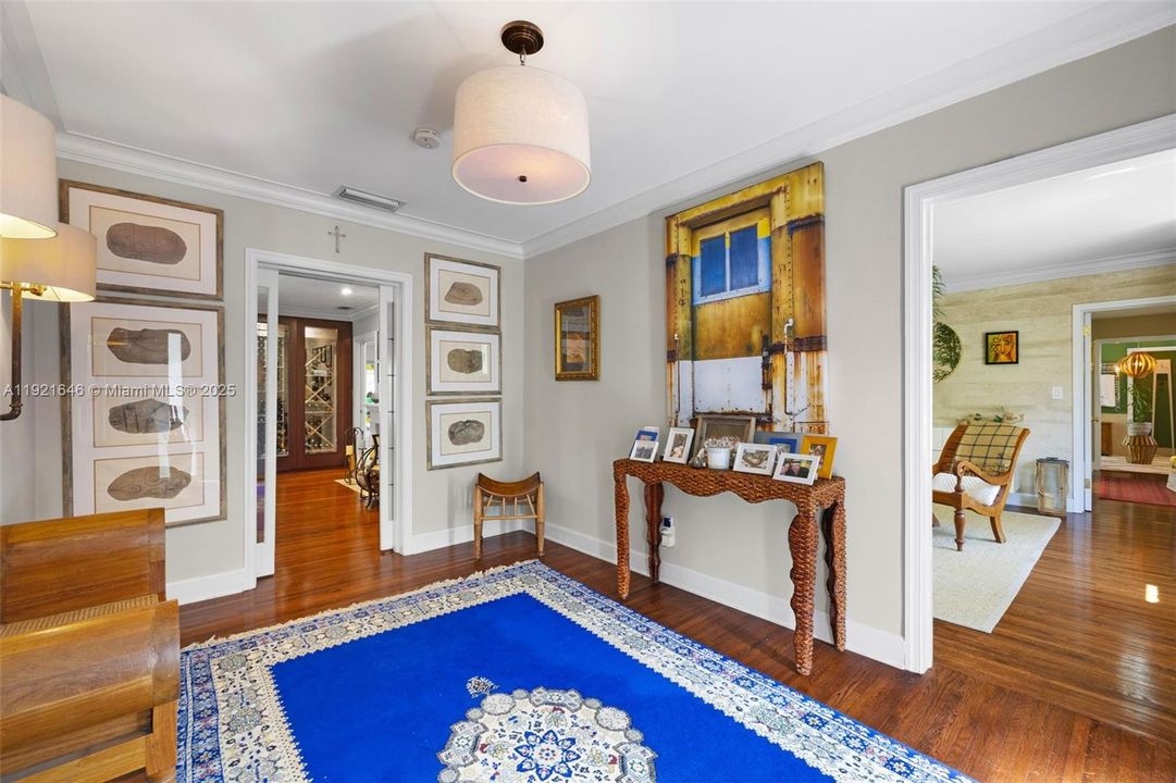 For Sale: $2,975,000 (5 beds, 4 baths, 3549 Square Feet)