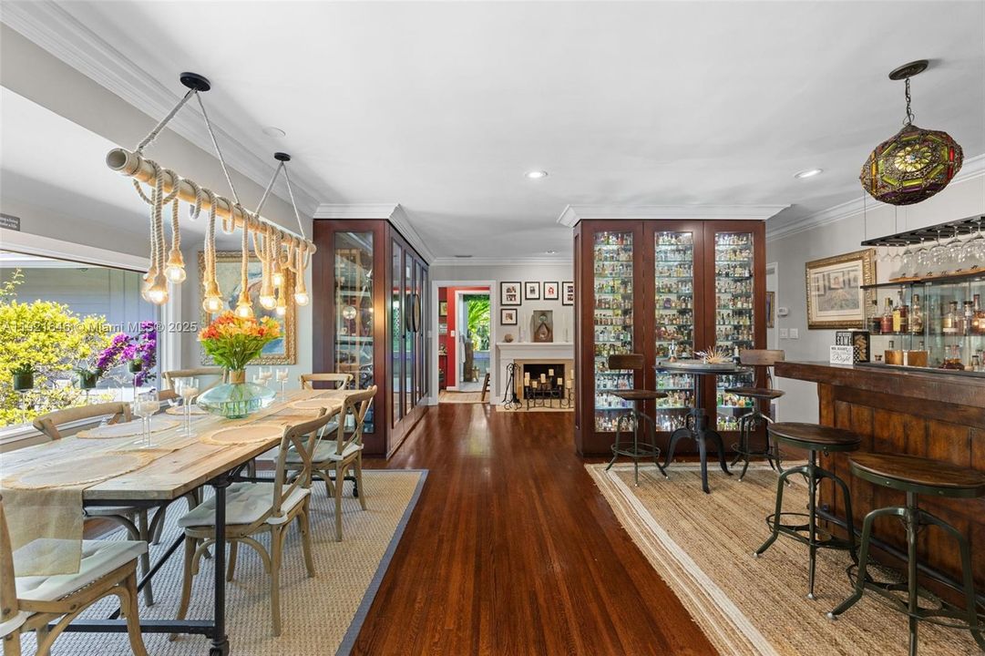 For Sale: $2,975,000 (5 beds, 4 baths, 3549 Square Feet)