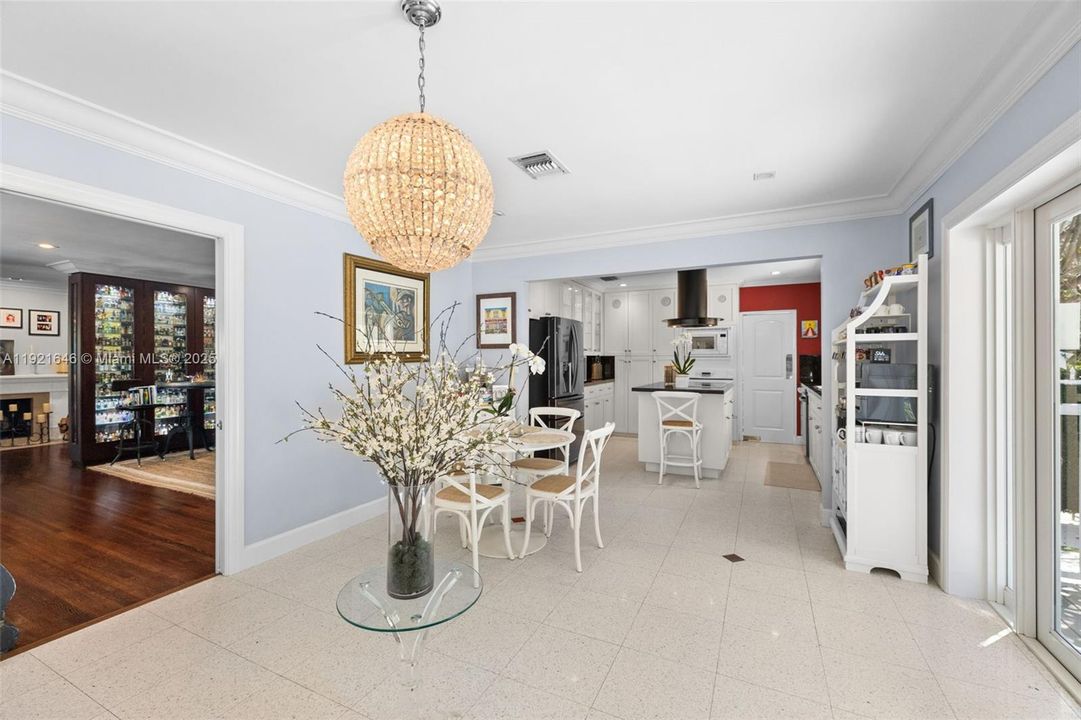 For Sale: $2,975,000 (5 beds, 4 baths, 3549 Square Feet)