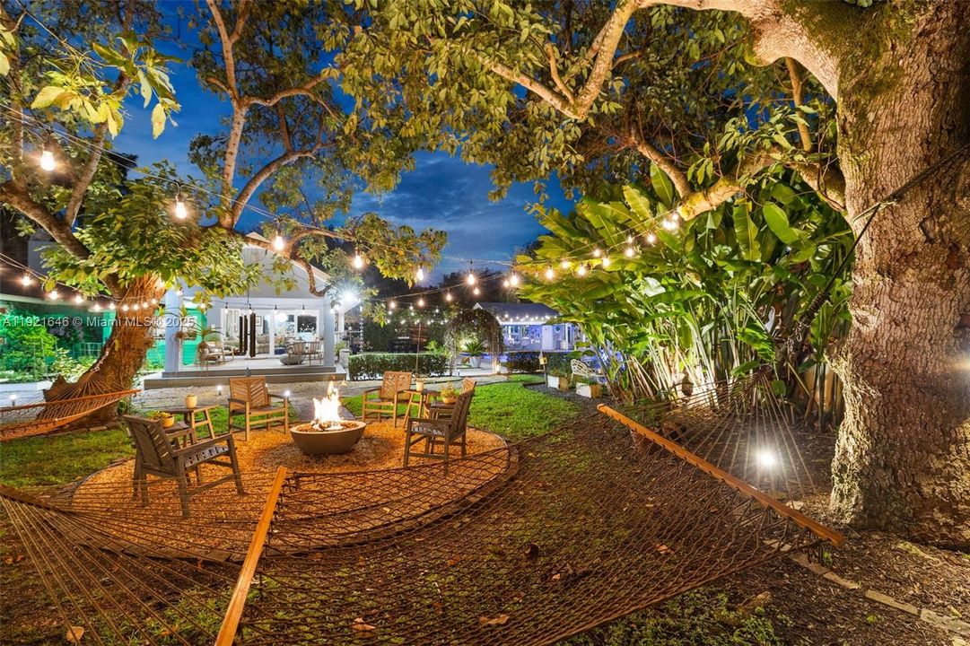 For Sale: $2,975,000 (5 beds, 4 baths, 3549 Square Feet)