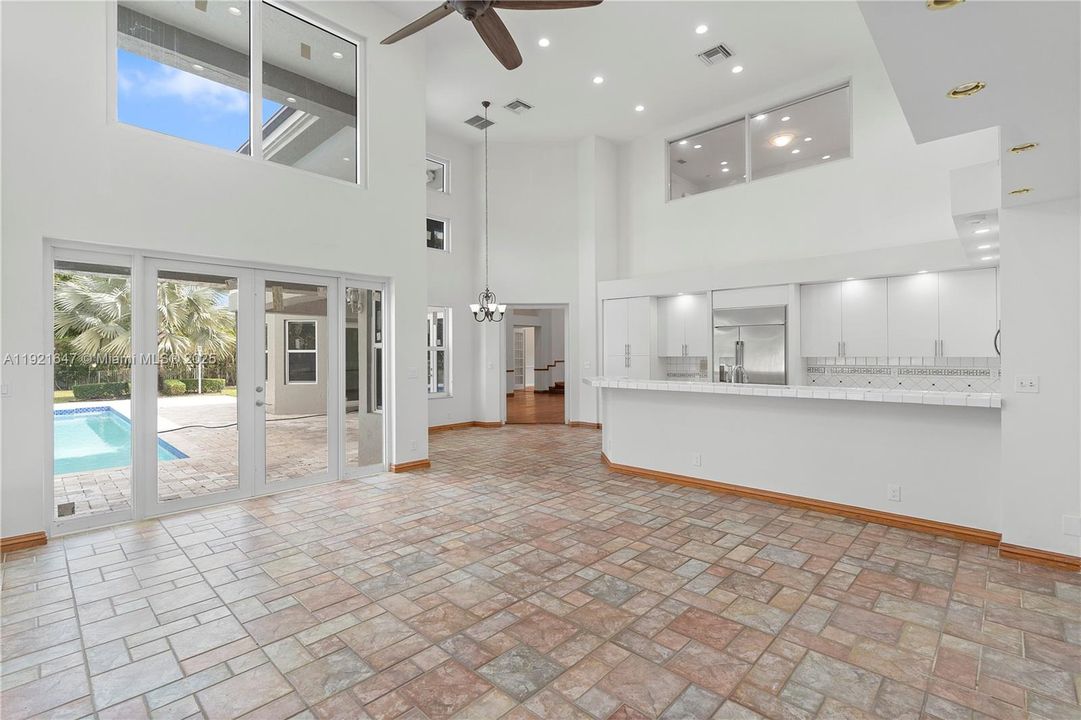 For Sale: $1,435,000 (6 beds, 5 baths, 4766 Square Feet)