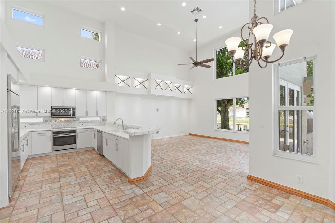 For Sale: $1,435,000 (6 beds, 5 baths, 4766 Square Feet)