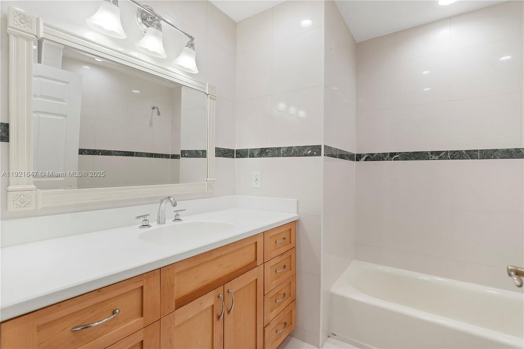 For Sale: $1,435,000 (6 beds, 5 baths, 4766 Square Feet)