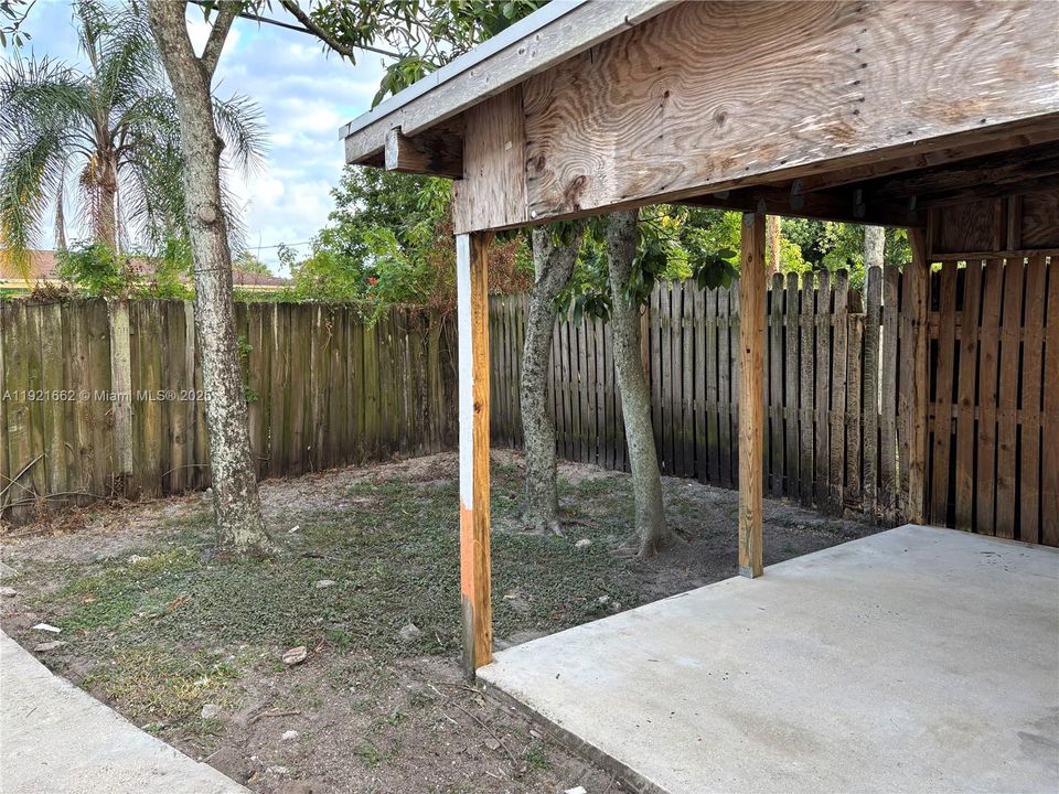 For Rent: $1,200 (0 beds, 1 baths, 0 Square Feet)