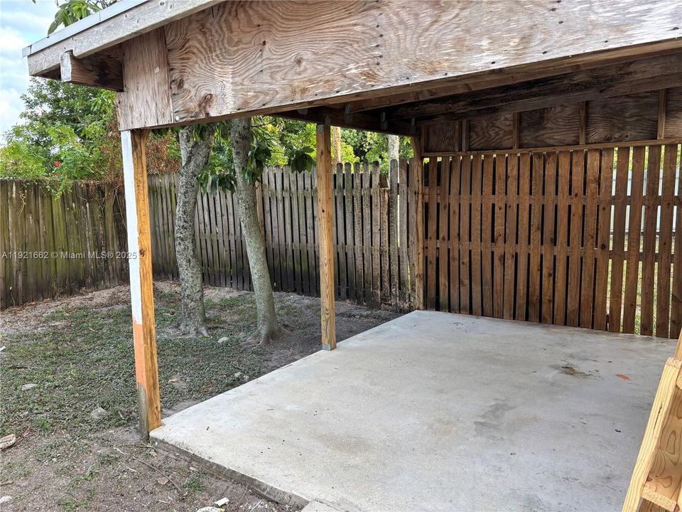 For Rent: $1,200 (0 beds, 1 baths, 0 Square Feet)