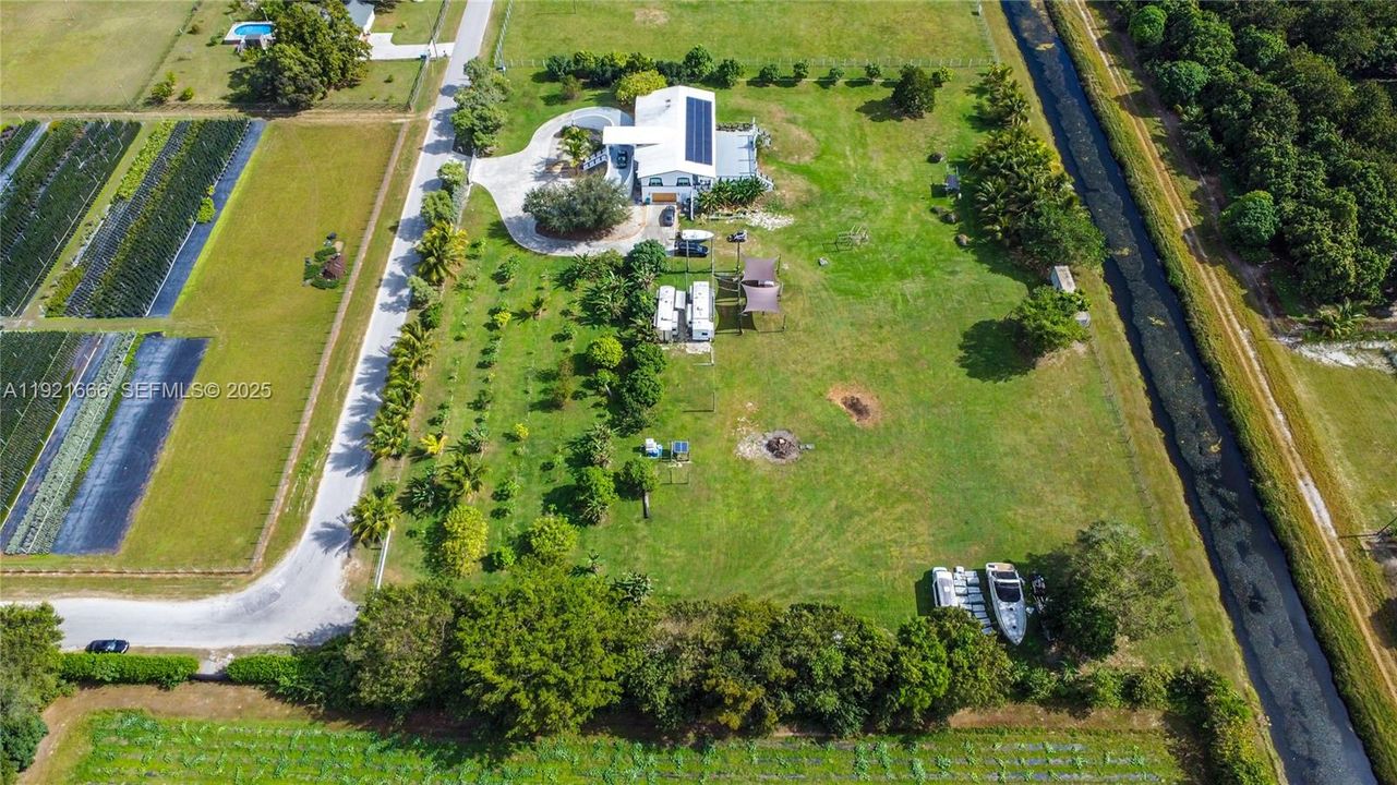 En Venta: $2,799,000 (6 camas, 6 baños, 5084 Pies cuadrados)