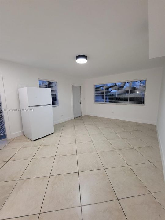 待售: $680,000 (0 贝兹, 0 浴室, 1064 平方英尺)