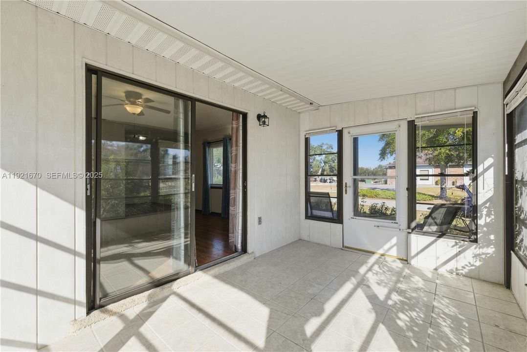 待售: $154,900 (2 贝兹, 2 浴室, 1104 平方英尺)