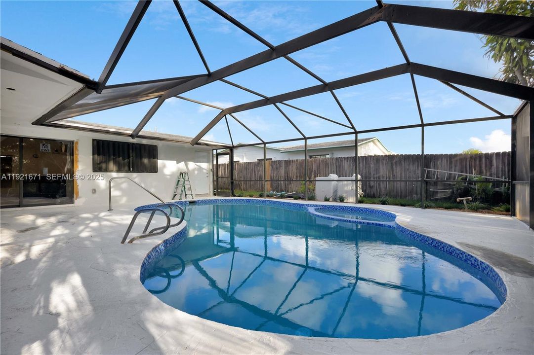 For Sale: $688,000 (3 beds, 2 baths, 1565 Square Feet)