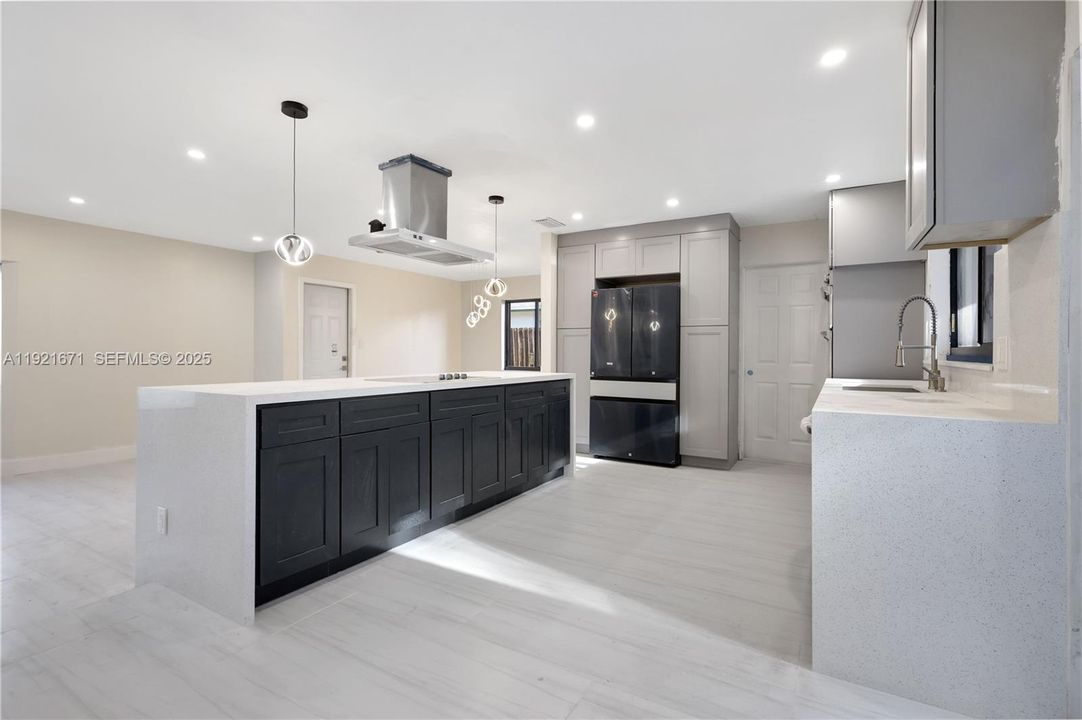 For Sale: $688,000 (3 beds, 2 baths, 1565 Square Feet)