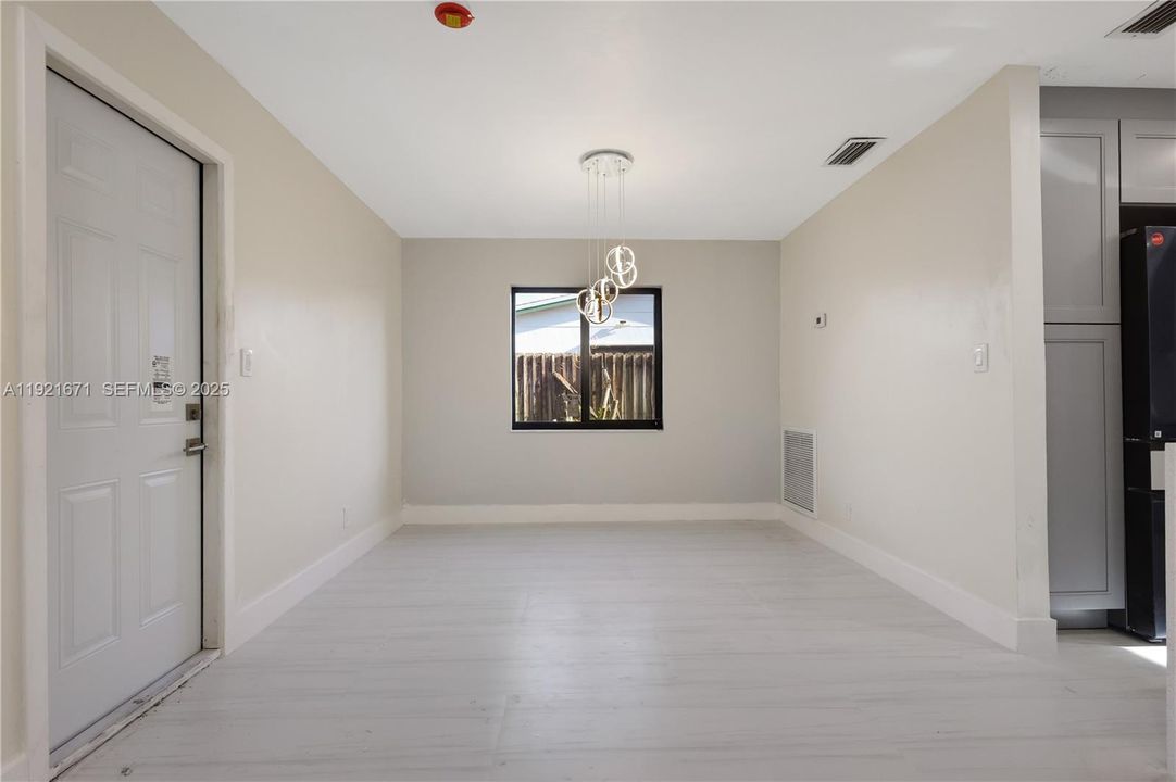 For Sale: $688,000 (3 beds, 2 baths, 1565 Square Feet)