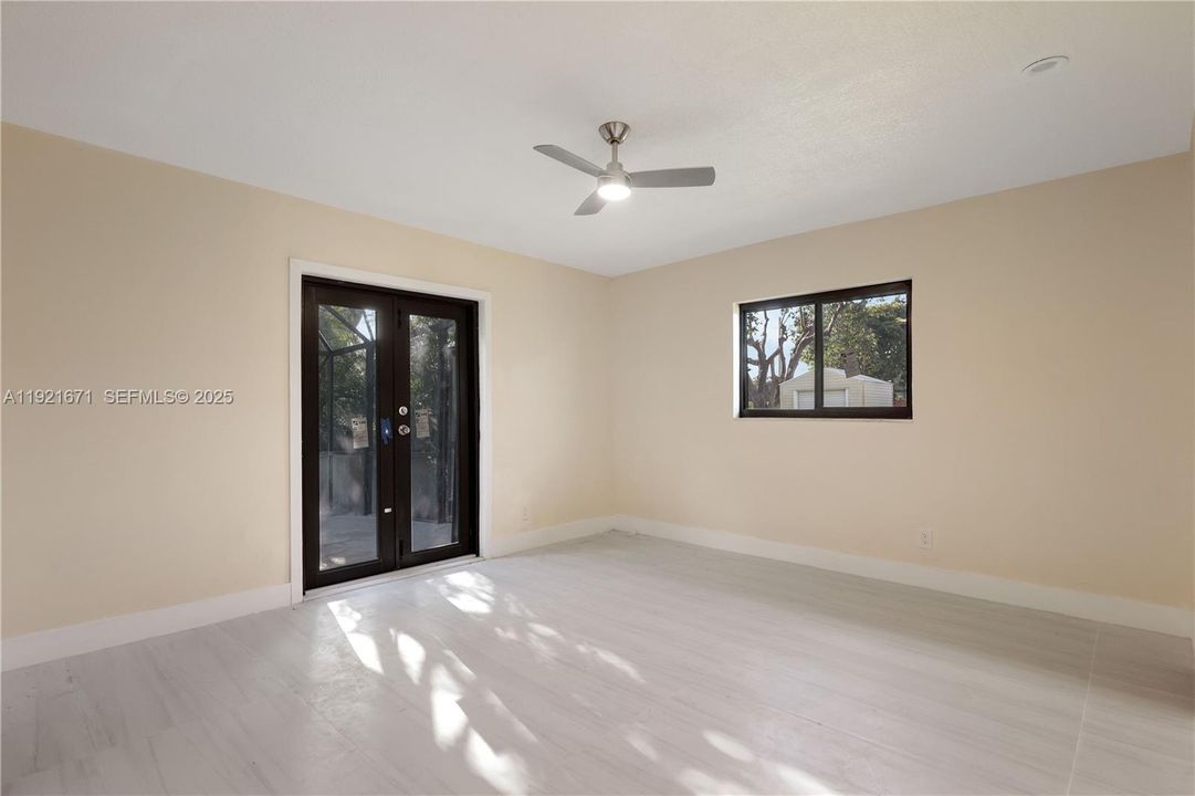 For Sale: $688,000 (3 beds, 2 baths, 1565 Square Feet)