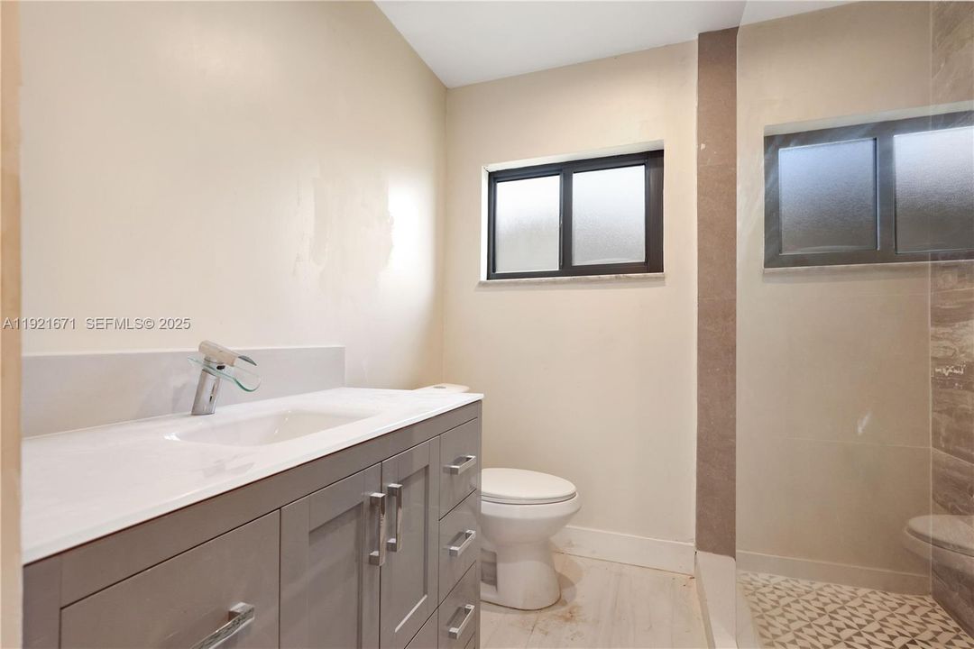 For Sale: $688,000 (3 beds, 2 baths, 1565 Square Feet)