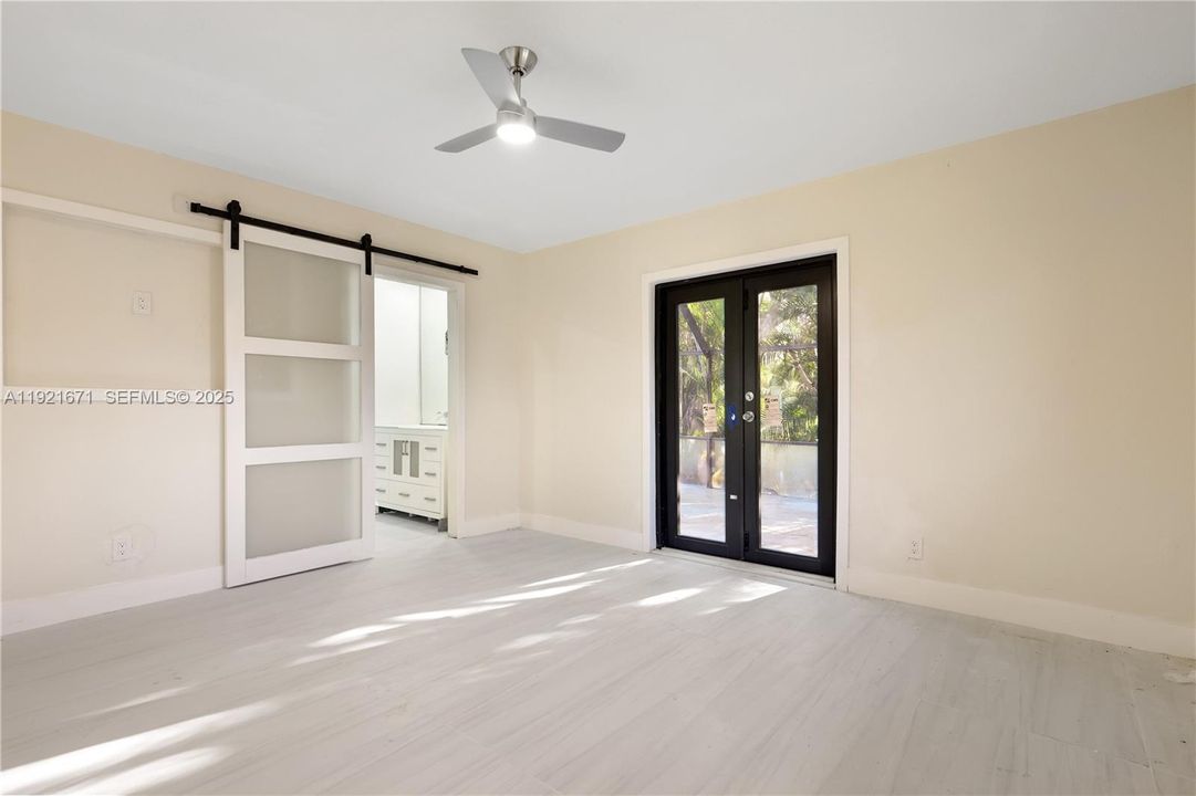 For Sale: $688,000 (3 beds, 2 baths, 1565 Square Feet)