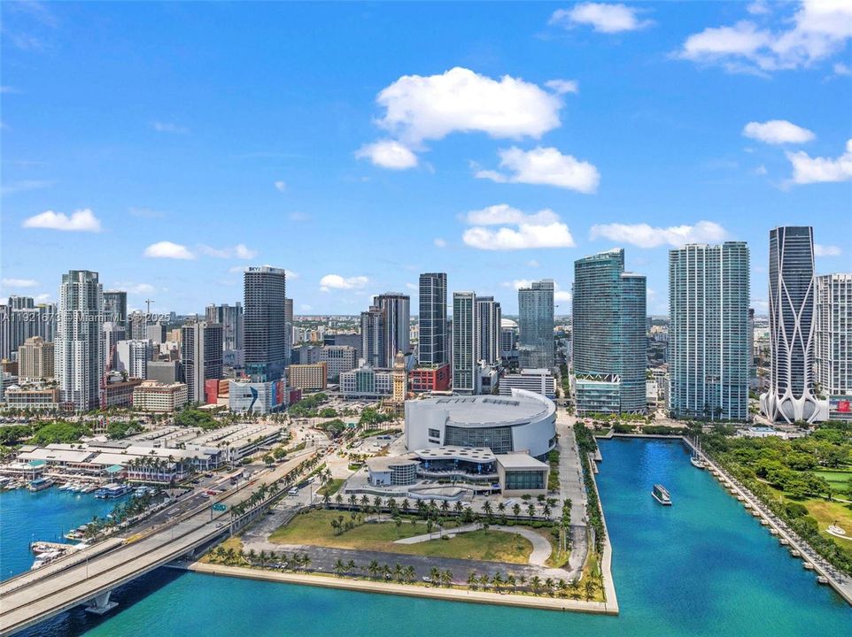 For Sale: $525,000 (1 beds, 1 baths, 504 Square Feet)