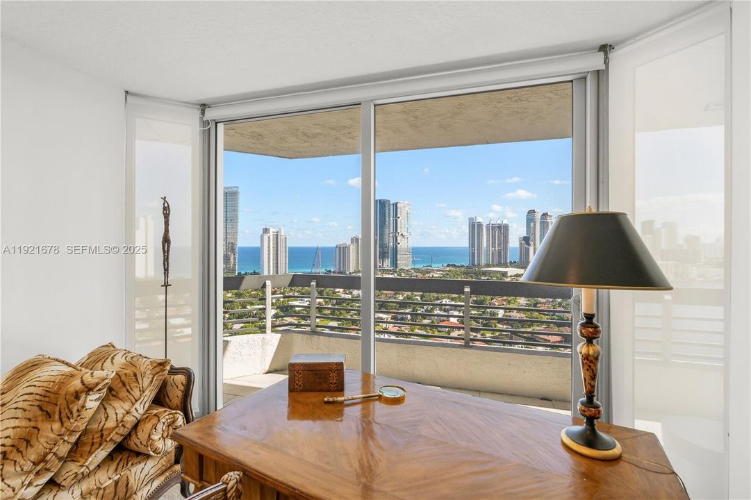 For Sale: $780,000 (2 beds, 2 baths, 1447 Square Feet)