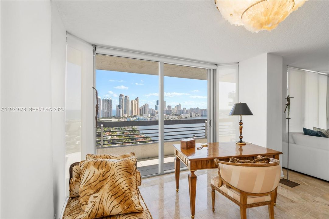 For Sale: $780,000 (2 beds, 2 baths, 1447 Square Feet)