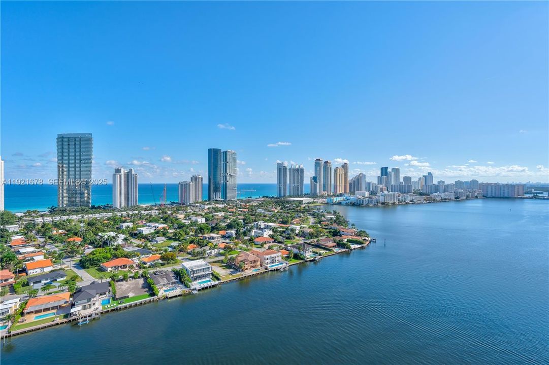 For Sale: $780,000 (2 beds, 2 baths, 1447 Square Feet)