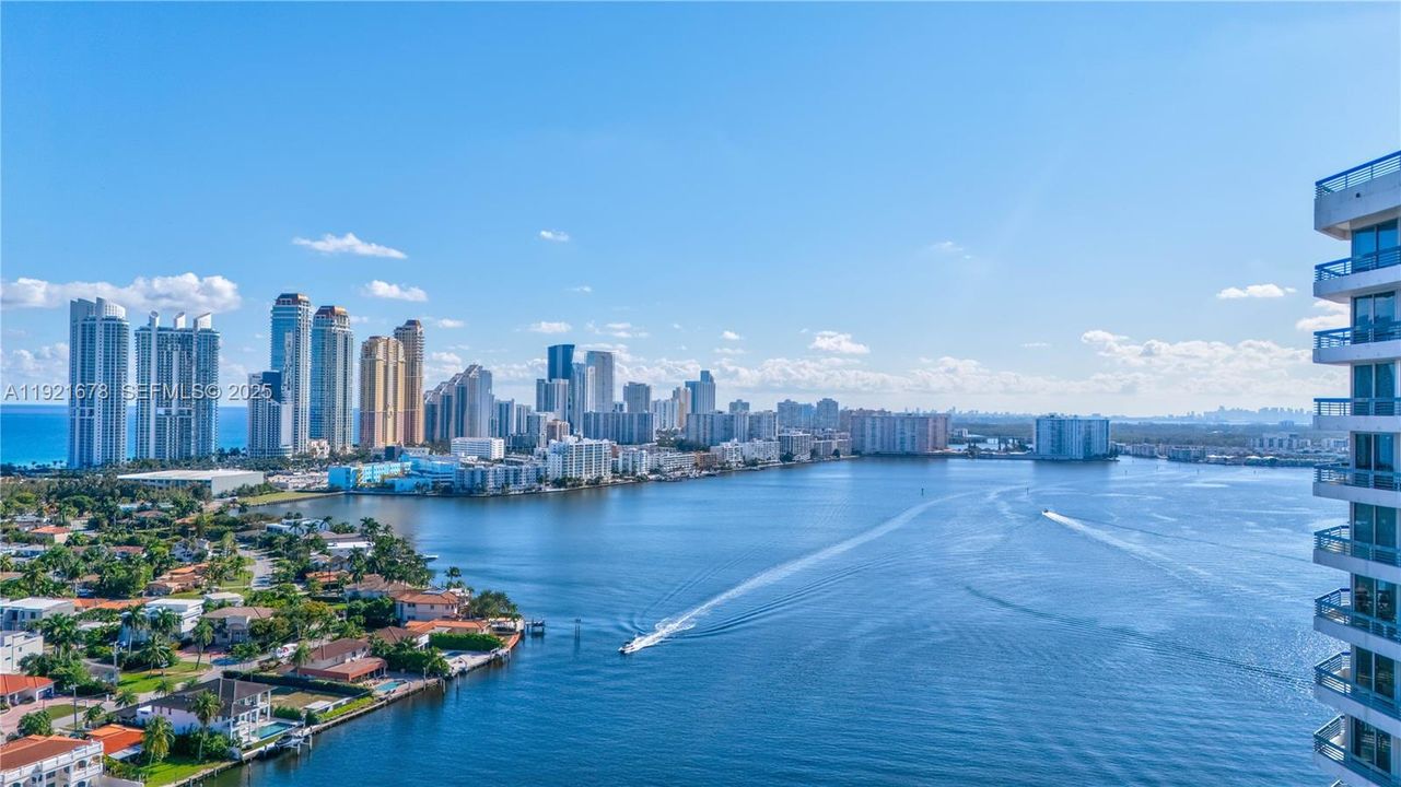 For Sale: $780,000 (2 beds, 2 baths, 1447 Square Feet)