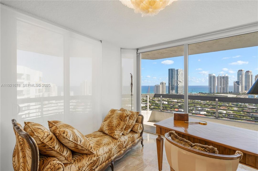 For Sale: $780,000 (2 beds, 2 baths, 1447 Square Feet)