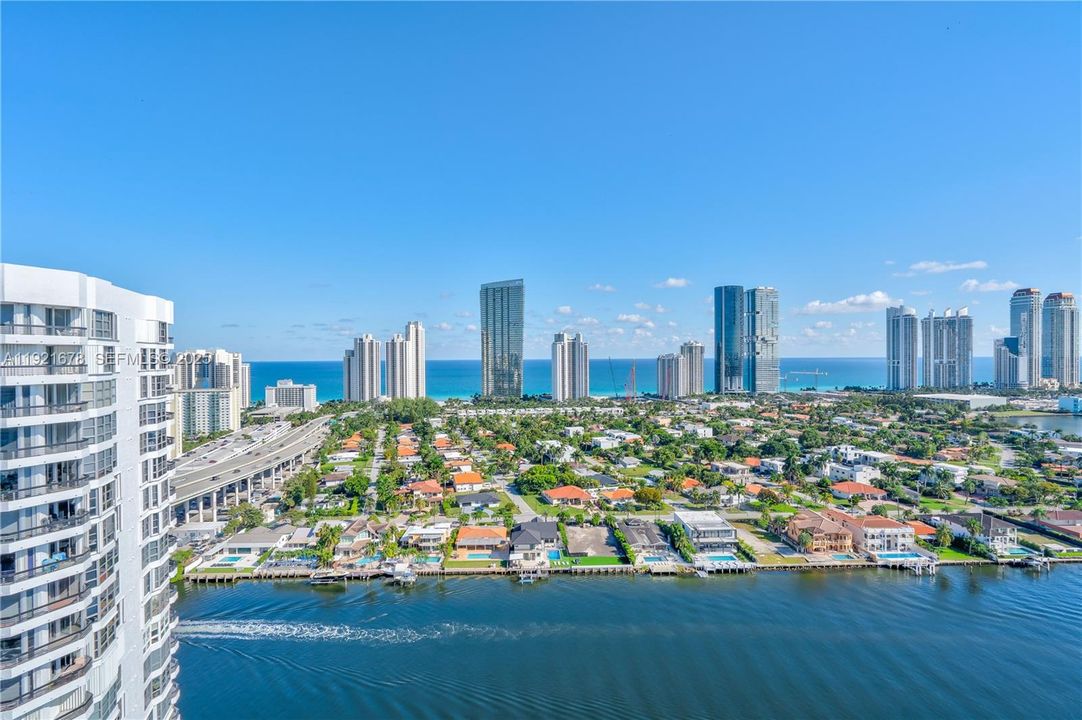 For Sale: $780,000 (2 beds, 2 baths, 1447 Square Feet)