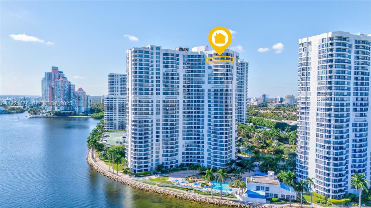 For Sale: $780,000 (2 beds, 2 baths, 1447 Square Feet)