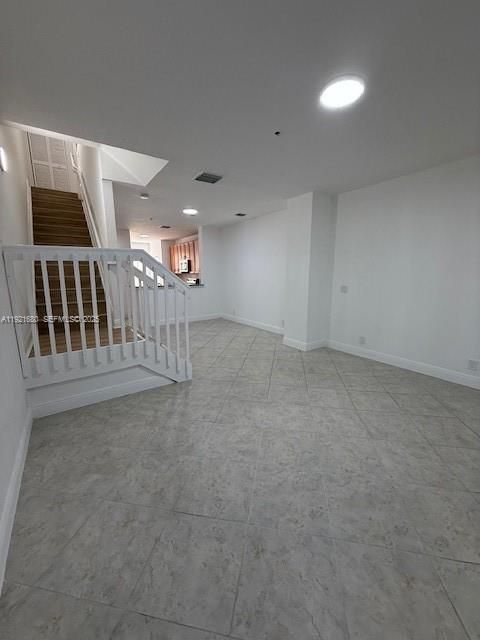 For Sale: $254,500 (3 beds, 3 baths, 1601 Square Feet)