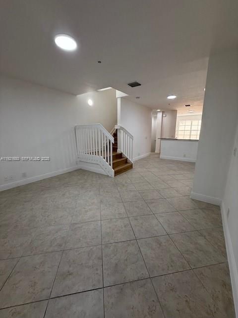 For Sale: $254,500 (3 beds, 3 baths, 1601 Square Feet)