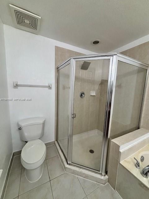 For Sale: $254,500 (3 beds, 3 baths, 1601 Square Feet)