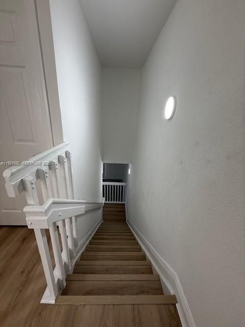 For Sale: $254,500 (3 beds, 3 baths, 1601 Square Feet)