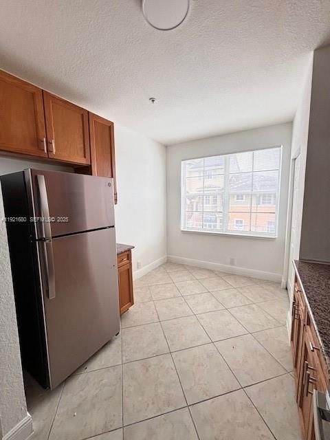 For Sale: $254,500 (3 beds, 3 baths, 1601 Square Feet)